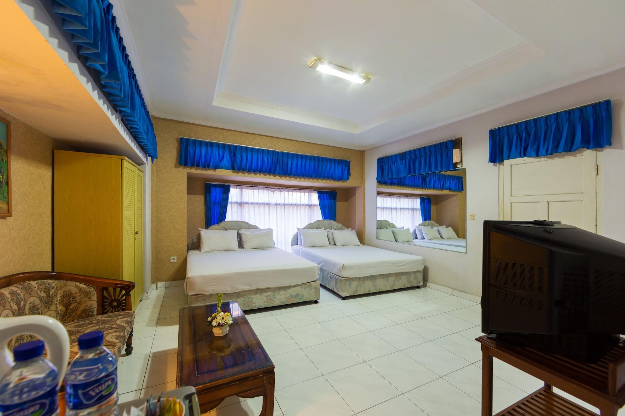 Oyo 3134 Puri Tamu Hotel Джимбаран Экстерьер фото