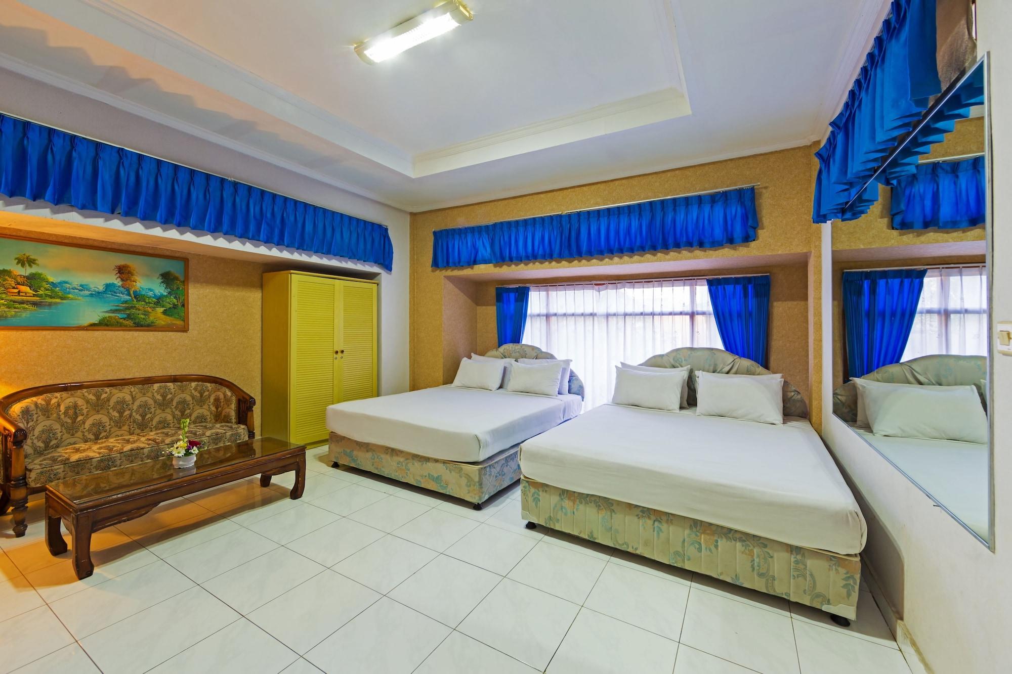 Oyo 3134 Puri Tamu Hotel Джимбаран Экстерьер фото