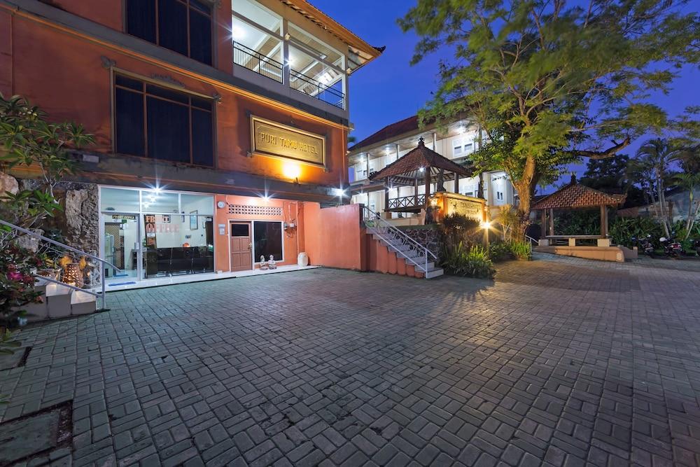 Oyo 3134 Puri Tamu Hotel Джимбаран Экстерьер фото